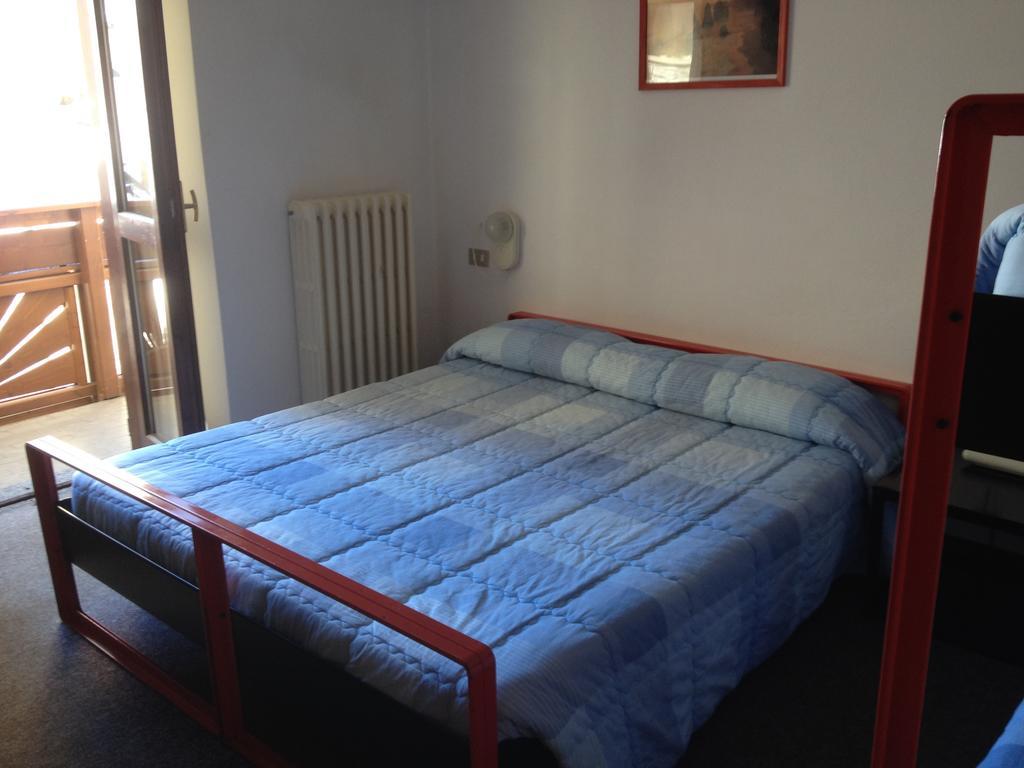 פופולו Hotel Rododendro חדר תמונה